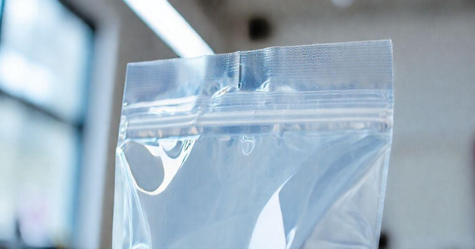 Saco Adesivado Transparente com Aba Cromus: Praticidade e Estilo